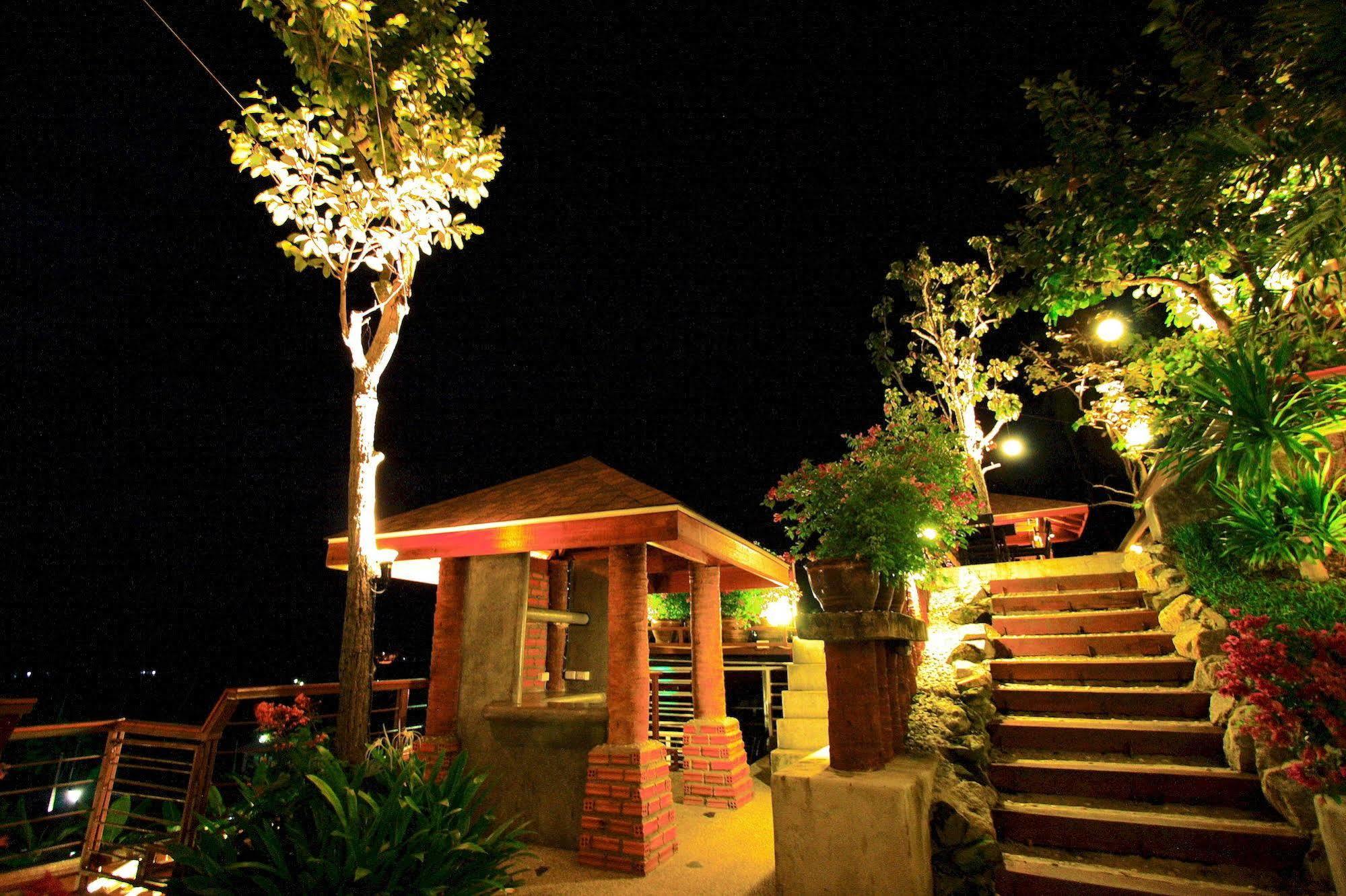 Oyo 626 The Chalet Phuket Resort Cape Panwa Экстерьер фото